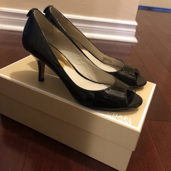 Black Michael Kors open toe heels!